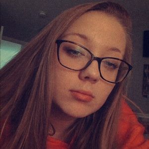 Meet your Posher, Hailey